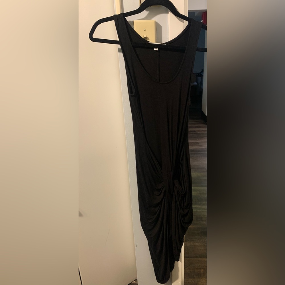 Black stretch dress with knot on side